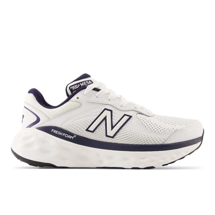 Mens New Balance Fresh Foam M840V1 in White/Team Navy/White