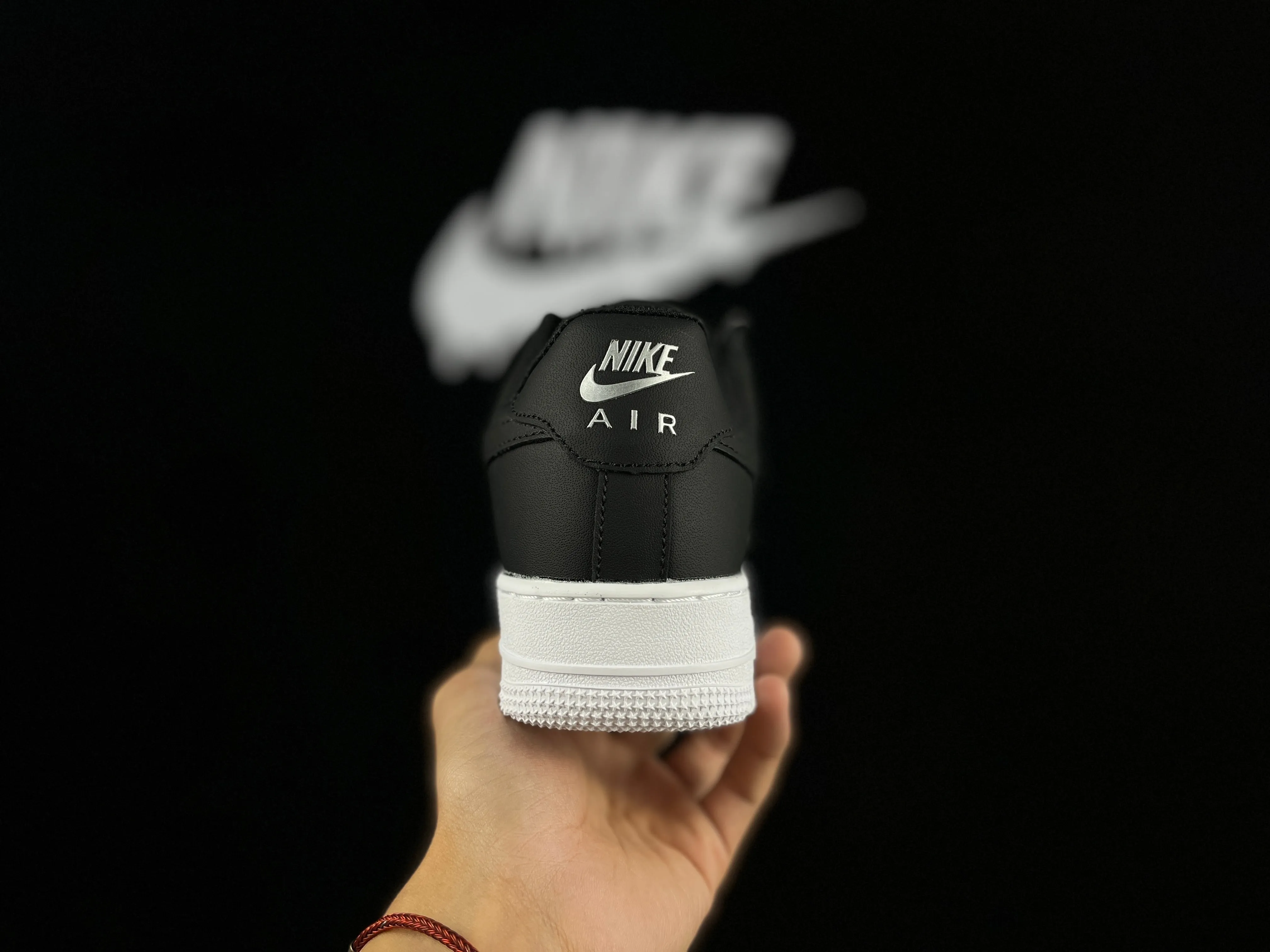 NIKE AIR FORCE 1 "Black Buckle"