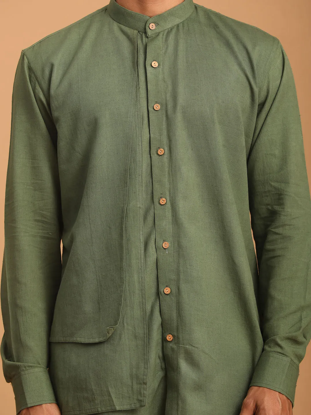 VASTRAMAY Green Cotton Kurta with Cream Pant