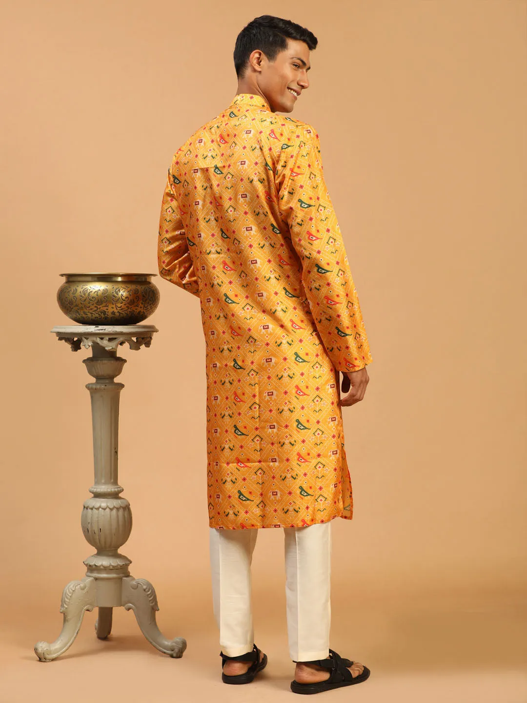 VASTRAMAY Yellow Silk Blend Ethnic Kurta Set