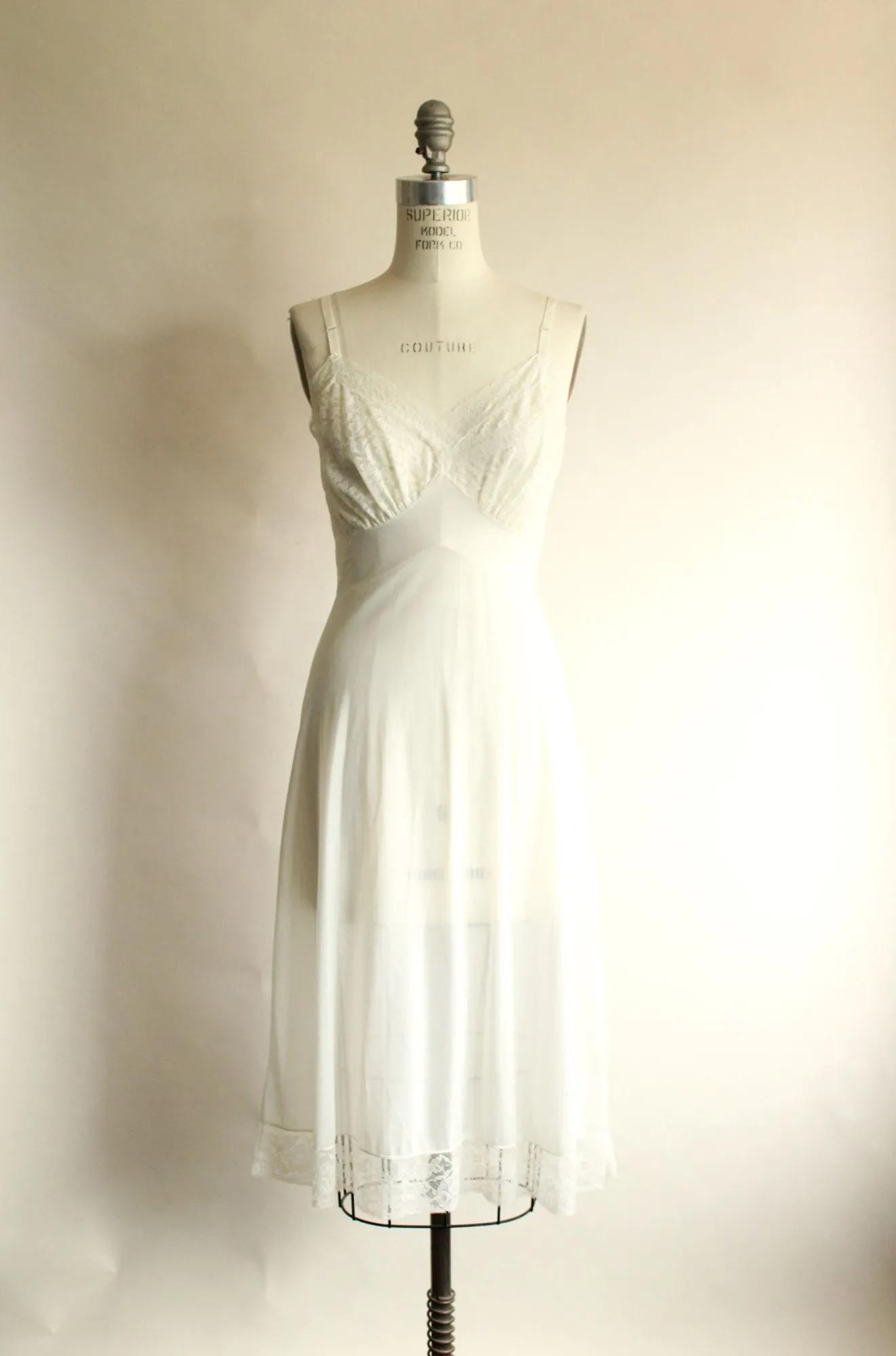 Vintage 1950s Van Raalte Phylmy 7980 Full Slip