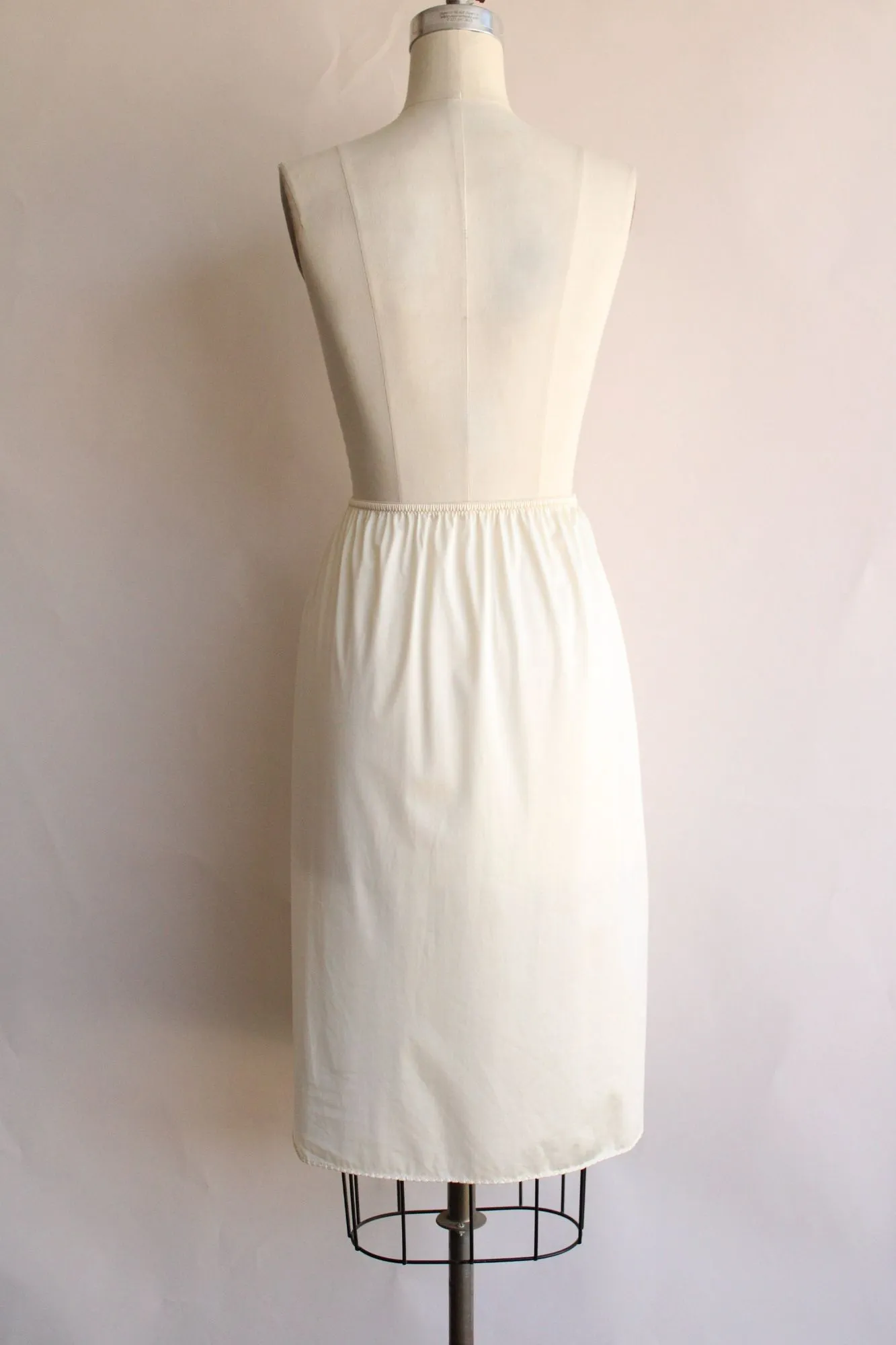 Vintage 1970s 1980s Wonder Maid Ivory Nylon Half Slip