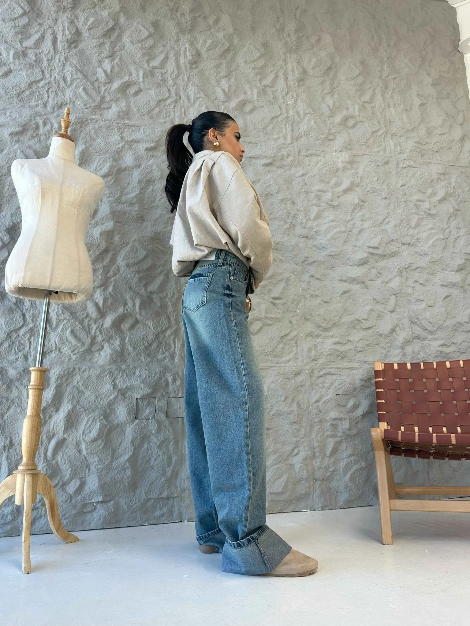 Wide Leg - Vintage Roll Ups Hems Jeans.