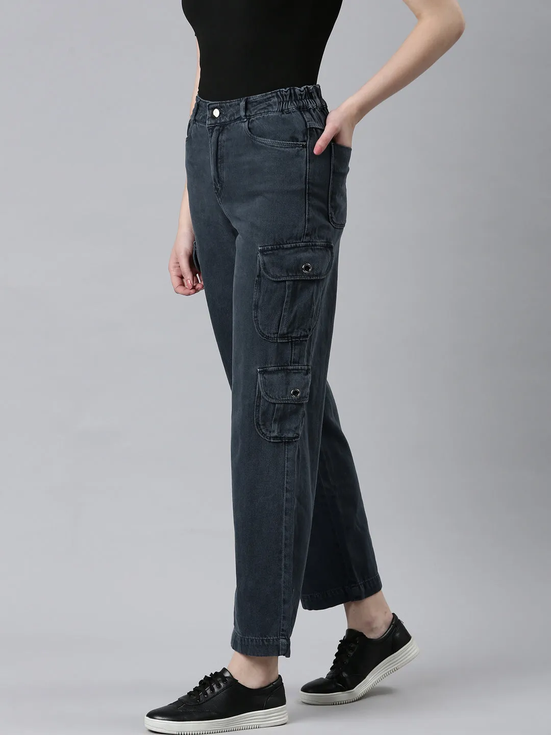 Women Grey Solid Straight Fit Denim Jeans